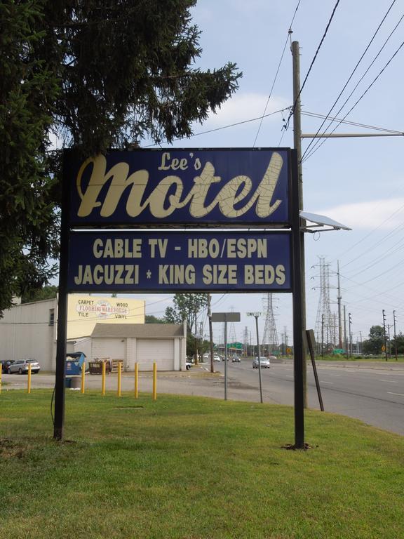 Lees Motel Edison Dış mekan fotoğraf